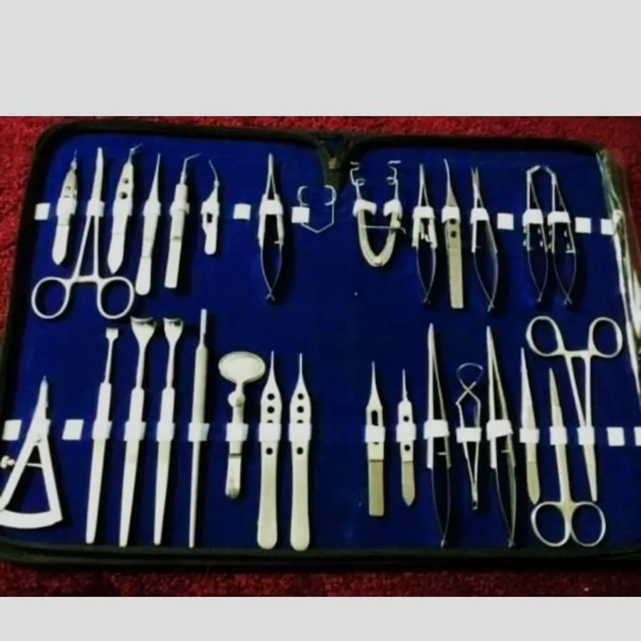 Minor Surgery Kit, 14 Pieces
